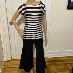 White House black market top SILK size xxs 🌼❤️🚨🚨🚨🚨🚨